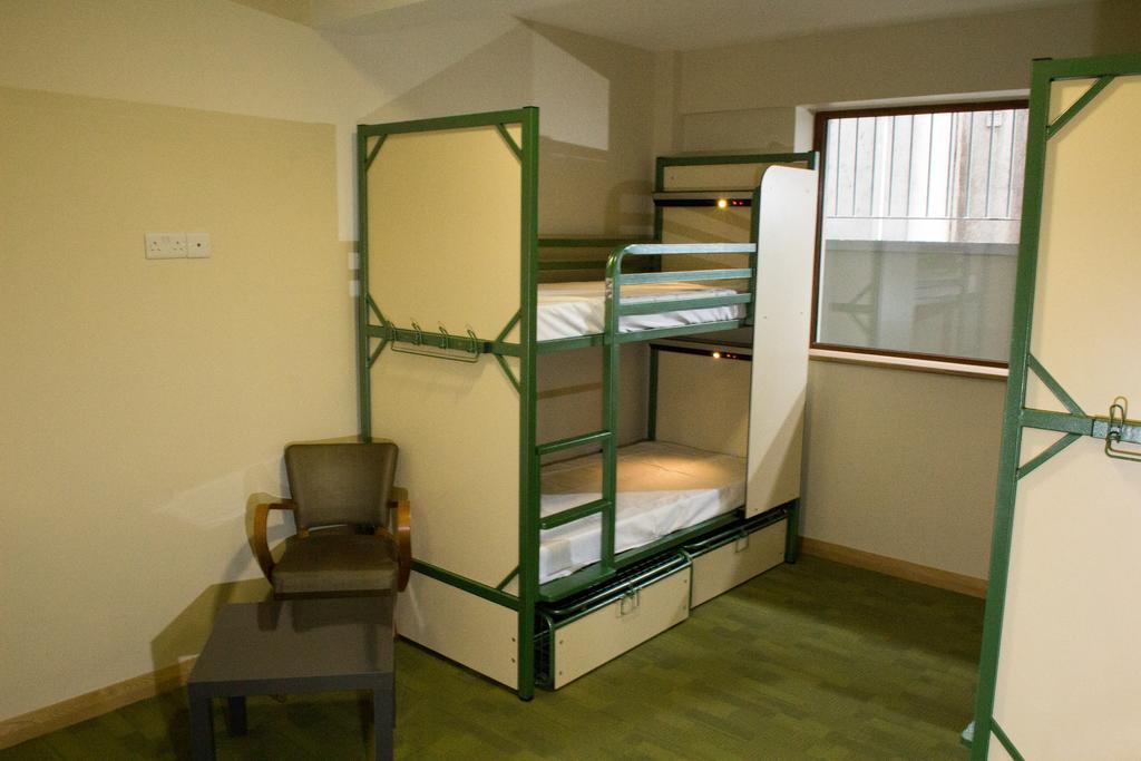 Savoy Hostel Galway City Centre Exterior photo
