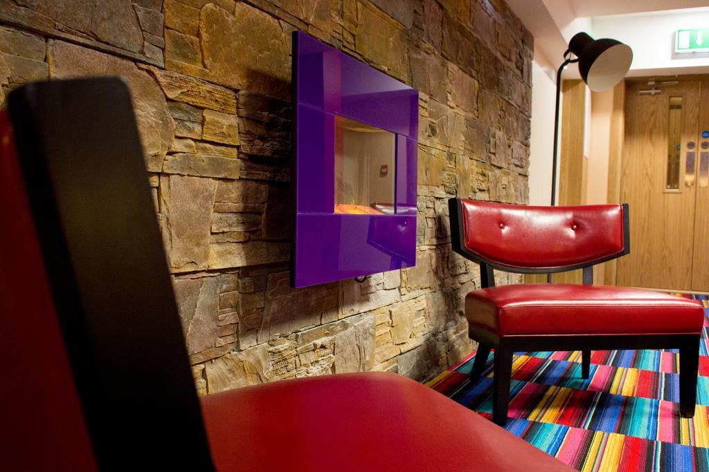 Savoy Hostel Galway City Centre Exterior photo